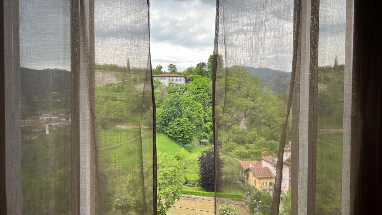 Buk - Appartamento Nel Cuore Di Citta Alta Bergamo Esterno foto